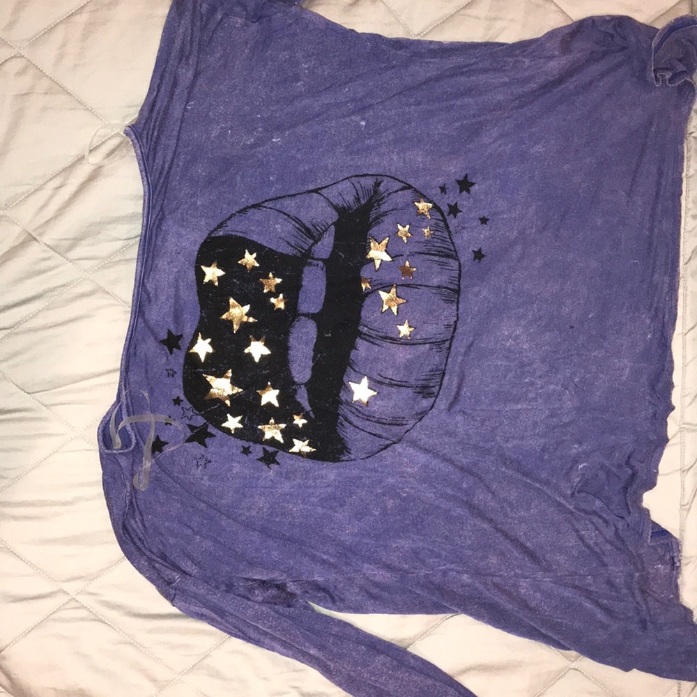 Long-sleeved shirt